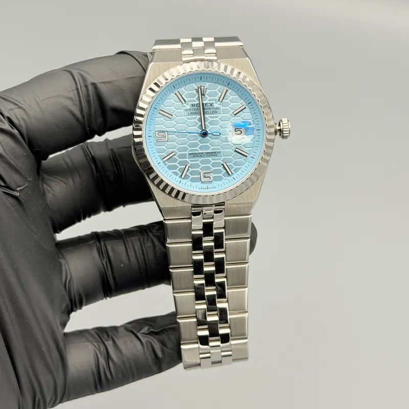 Land Dweller Watch Ice Blue Tiffany Dial Silver Jubilee