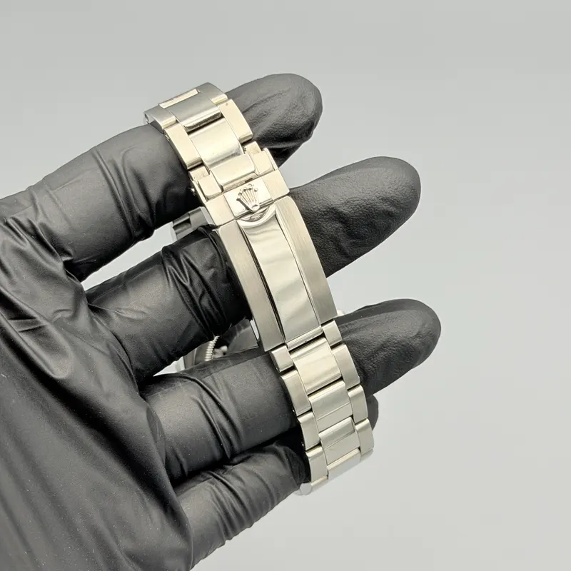 Yacht Master Watch Rhodium Luminous Dial Silver Oyster - Image 4