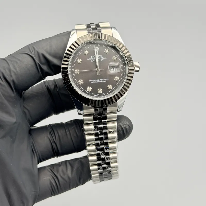 Black Dial Silver Watch – Fluted Bezel & Crystal Markers
