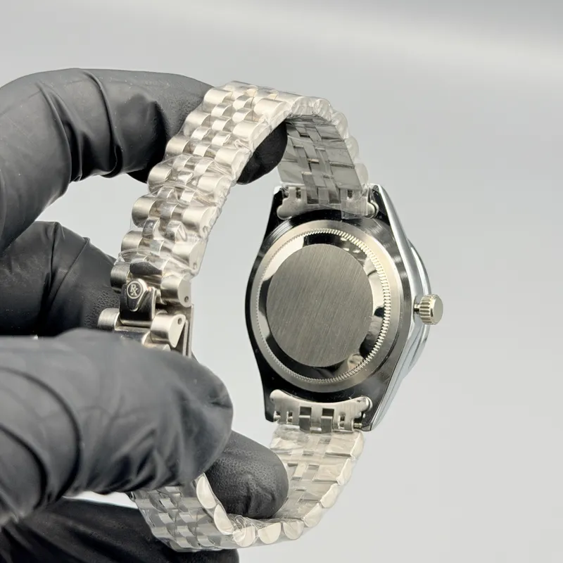 Blue Dial Classic Watch – Jubilee Bracelet - Image 5
